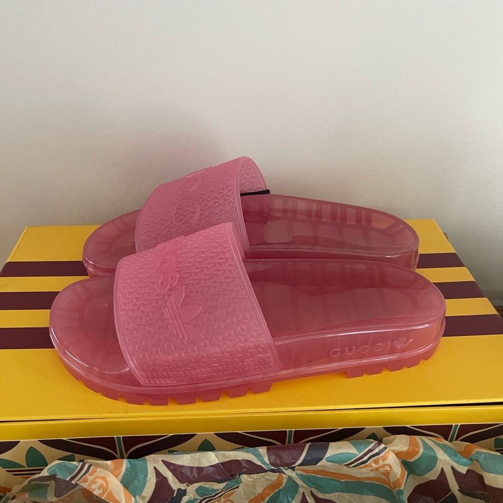Gucci Pink Slide Sandals for Casual Comfort